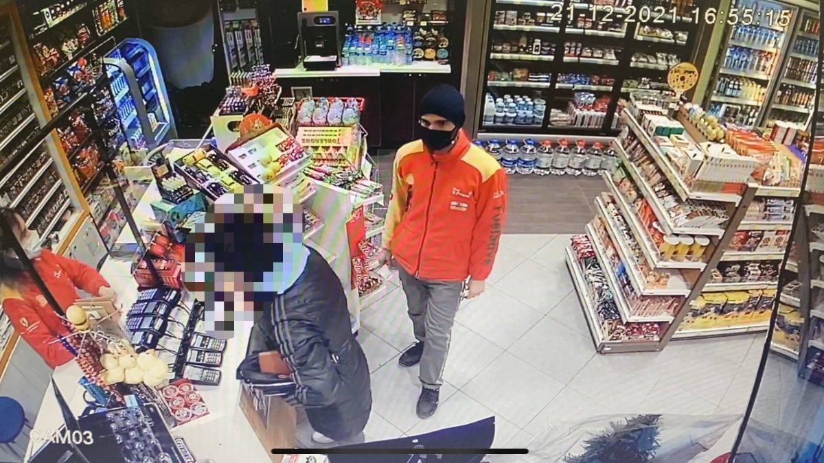 Çakmak çalan kadına seslendi: 'Sn. hırsız hanımefendi, bağış yap, şikayetçi olmayalım'