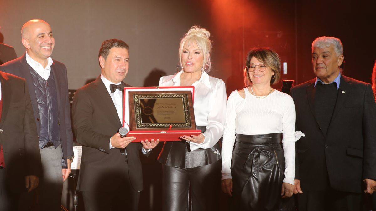 Ajda Pekkan elçi oldu