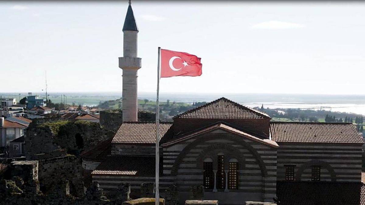 Enez Ayasofya Camii, 56 yıl sonra ibadete açılıyor