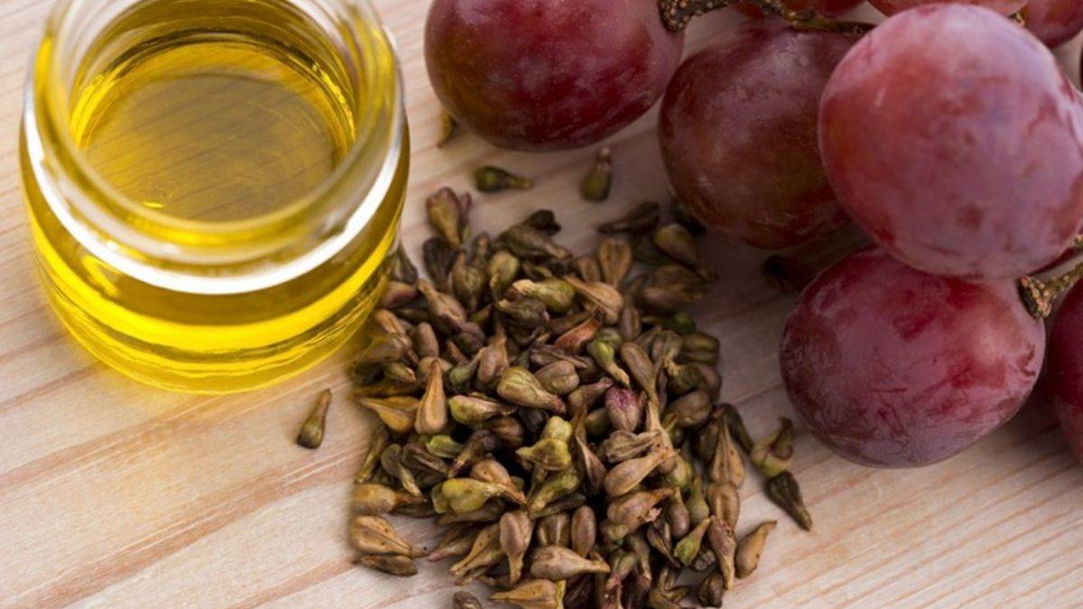 Üzüm çekirdeği yağı cilt rengini eşitliyor