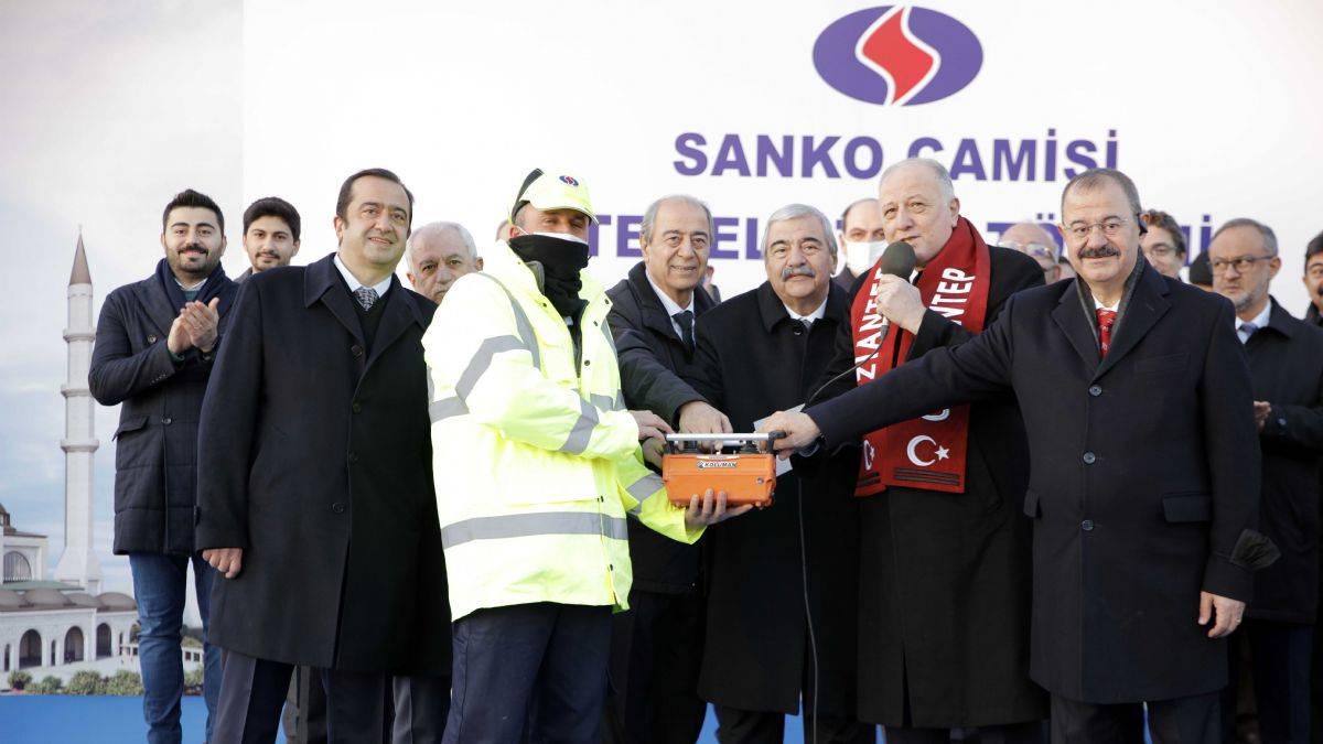 Cumhurbaşkanı Erdoğan, SANKO Camii'nin temelini attı