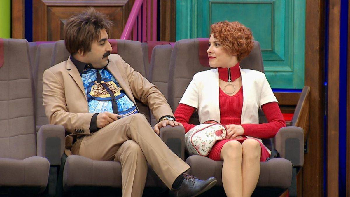 Güldür Güldür Show’da bulunan seyirci kahkahası gerçek mi yoksa efekt mi?