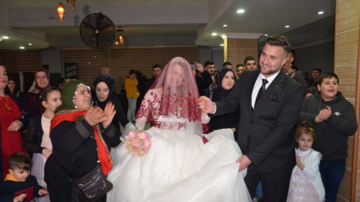 Rus kadın sevdiği adamla evlenebilmek için Müslüman oldu