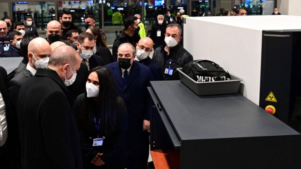 Bakan Varank'tan ASELSAN'a 'yerli x-Ray cihazı' tebriği