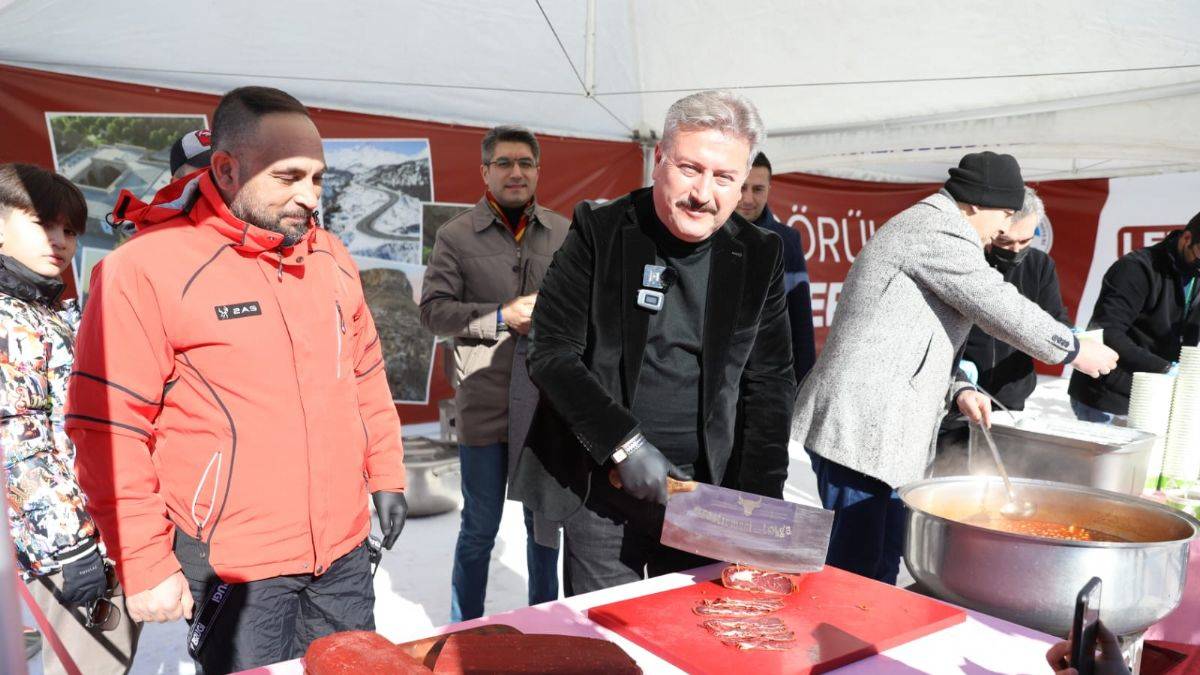 Melikgazi Erciyes'te Kayseri lezzetlerini tanıttı