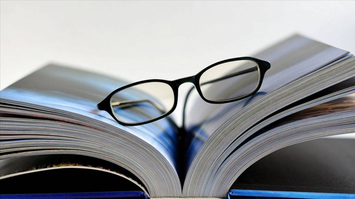 Yakın gözlüğü yerine göz damlası