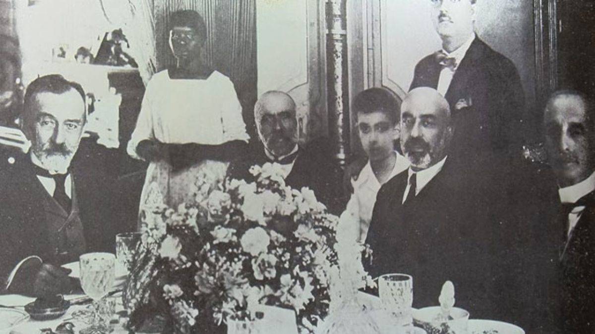 Mehmet Akif Ersoy, İstiklal Caddesi'ndeki dairesinde anıldı