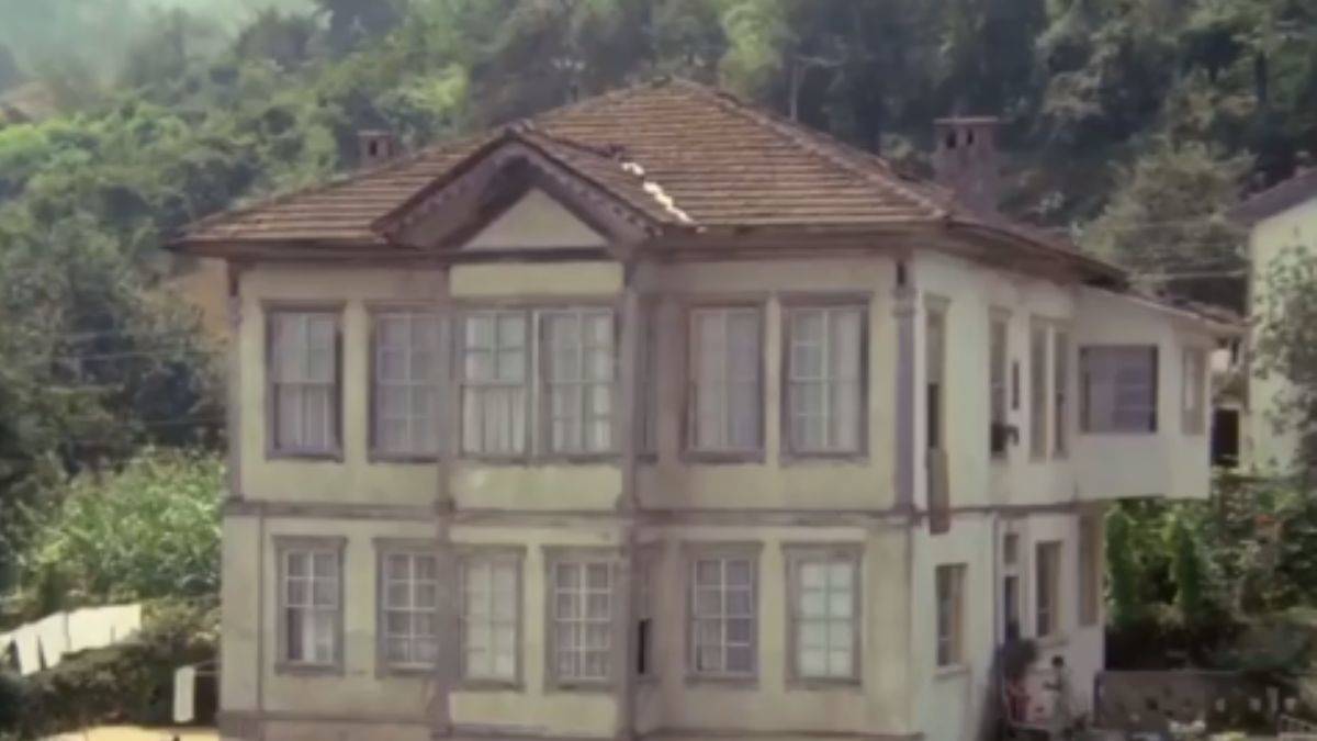 “Yeni katı üstüne değil, altına ilâve ettim”