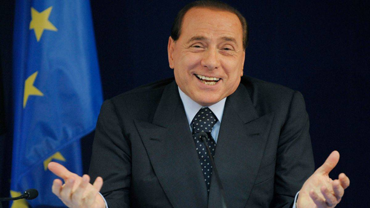 Berlusconi cumhurbaşkanlığına hazırlanıyor