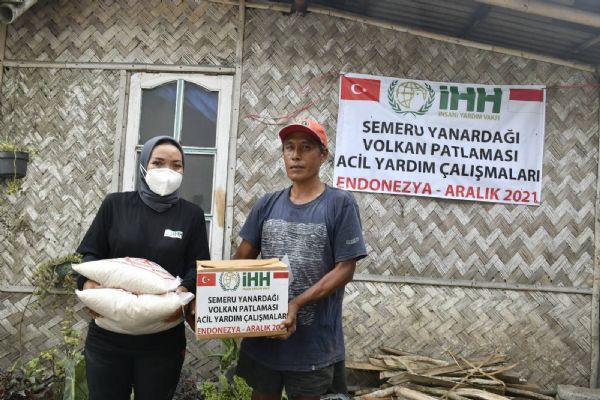 İHH'dan Endonezyalılara acil yardım