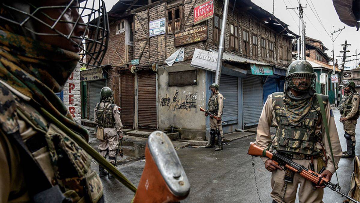 Cammu Keşmir'deki çatışmalarda 6 direnişçi hayatını kaybetti