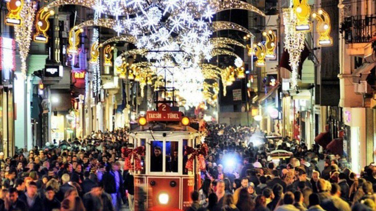 İstanbullular yılbaşını nerede kutluyor? Hangi ilçelerde kutlama var? Taksim'de kutlama var mı?