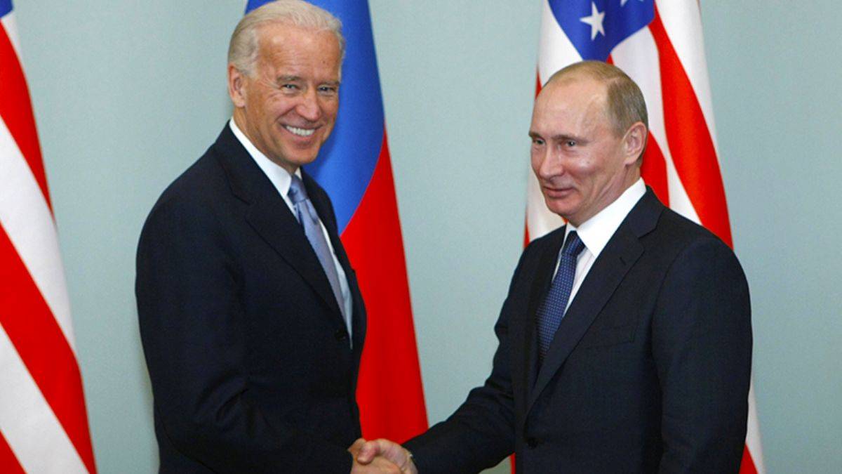 Biden, Putin'i uyardı: Ukrayna'ya girersen bedeli ağır olur