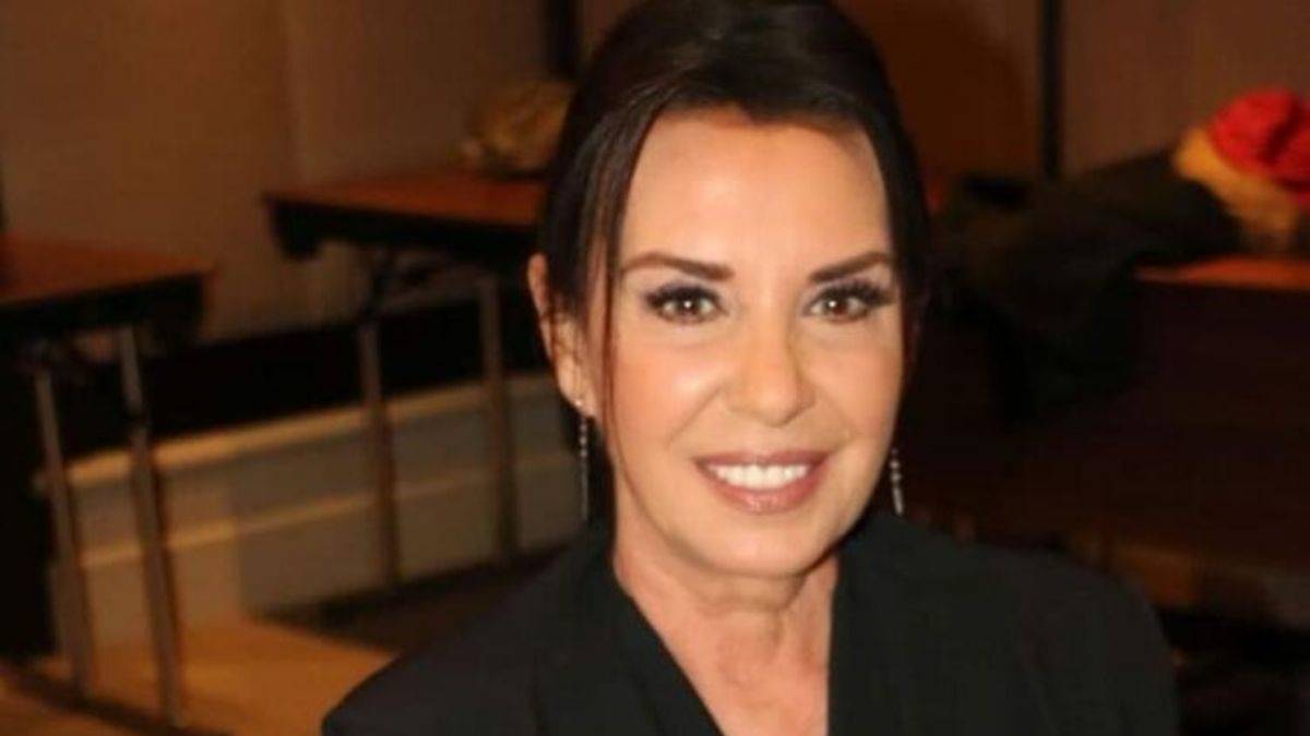 Perihan Savaş kimdir?