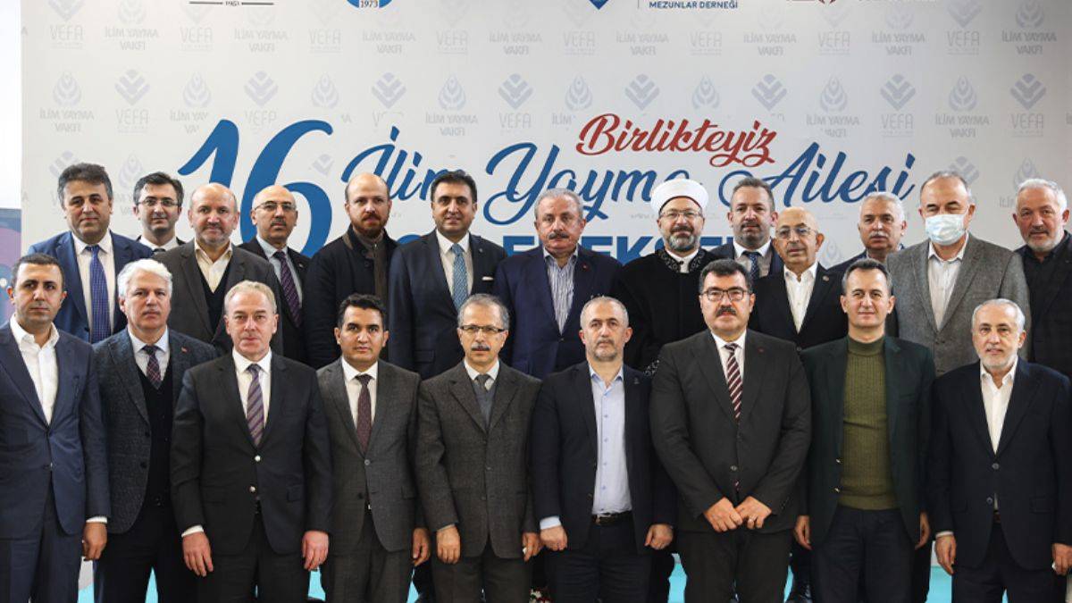 İlim Yayma mezunları 16. Geleneksel 1 Ocak Buluşması'nda bir araya geldi