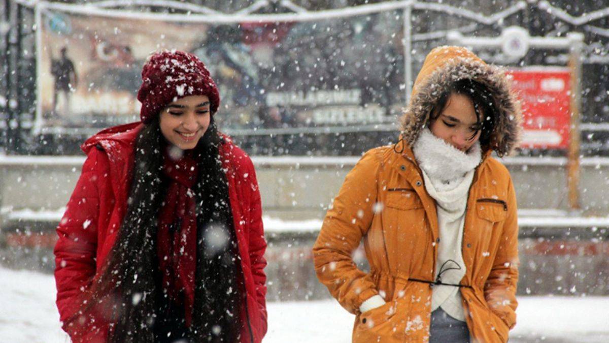 Erzincan’da eğitime kar tatili