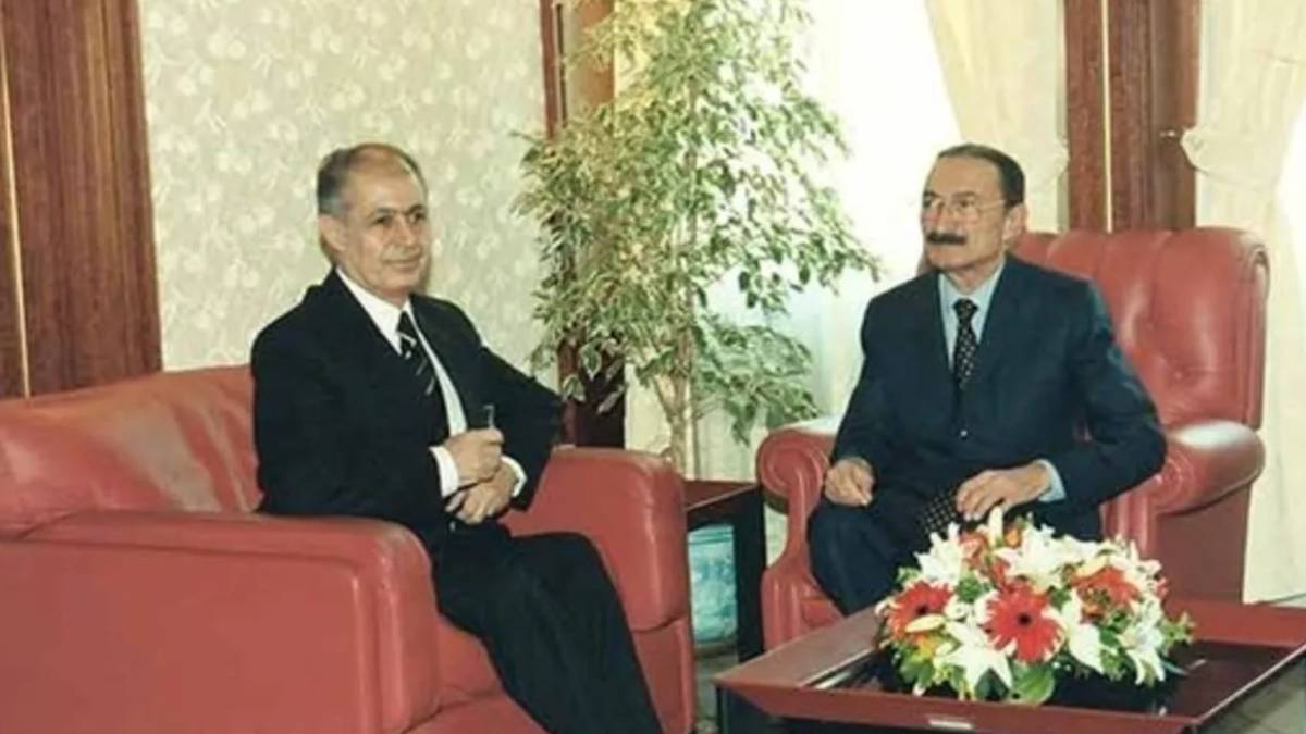 Anayasa kitapçığını kim fırlattı? Anayasa fırlatma olayı nedir?