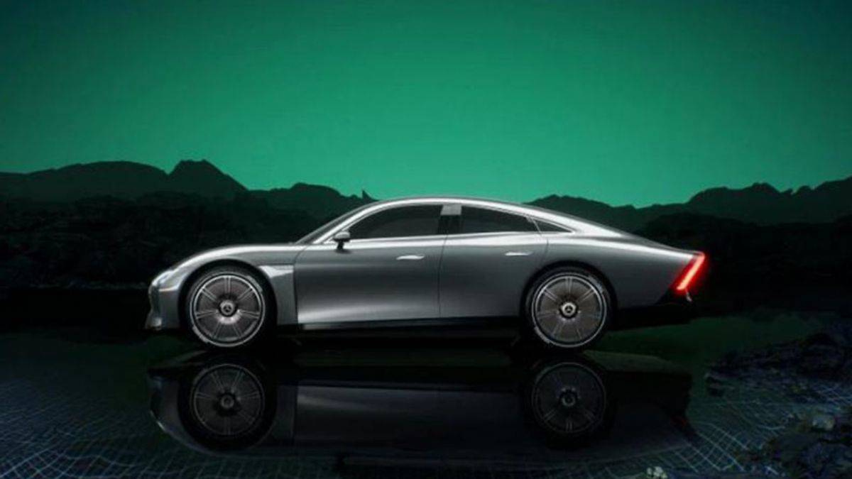 Mercedes tek şarjla 1000 km giden elektrikli aracını tanıttı