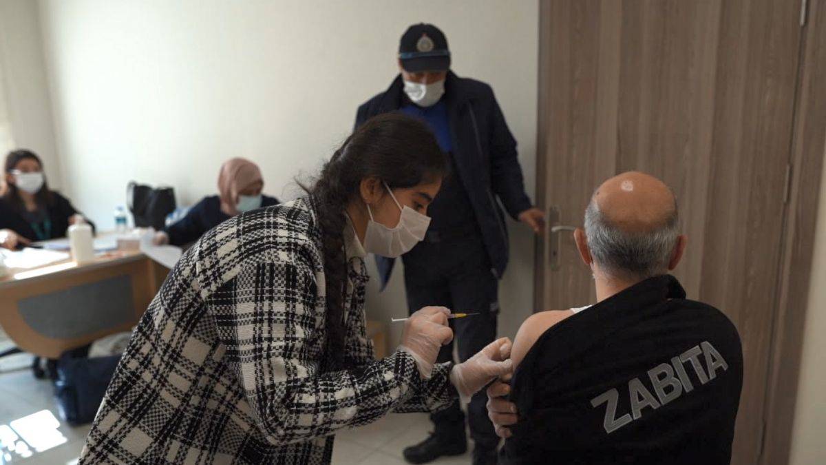 Melikgazi Belediye personeli 3. doz Covid-19 aşısı oldu