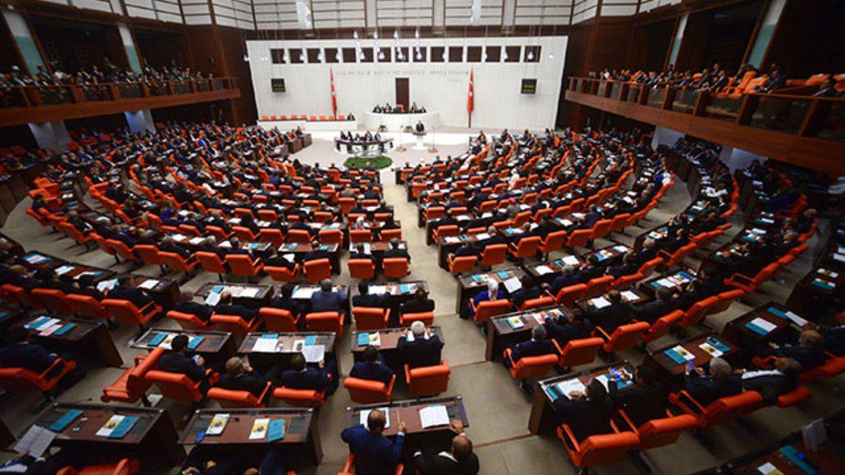 TBMM'de 'FETÖ'cülük' tartışması