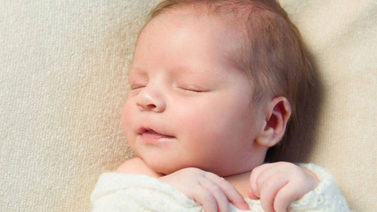 2 aylık bebeğin gelişimi nasıl olmalı?