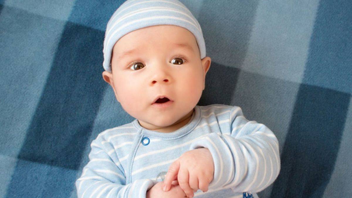 3 aylık bebeğin gelişimi nasıl olmalı?