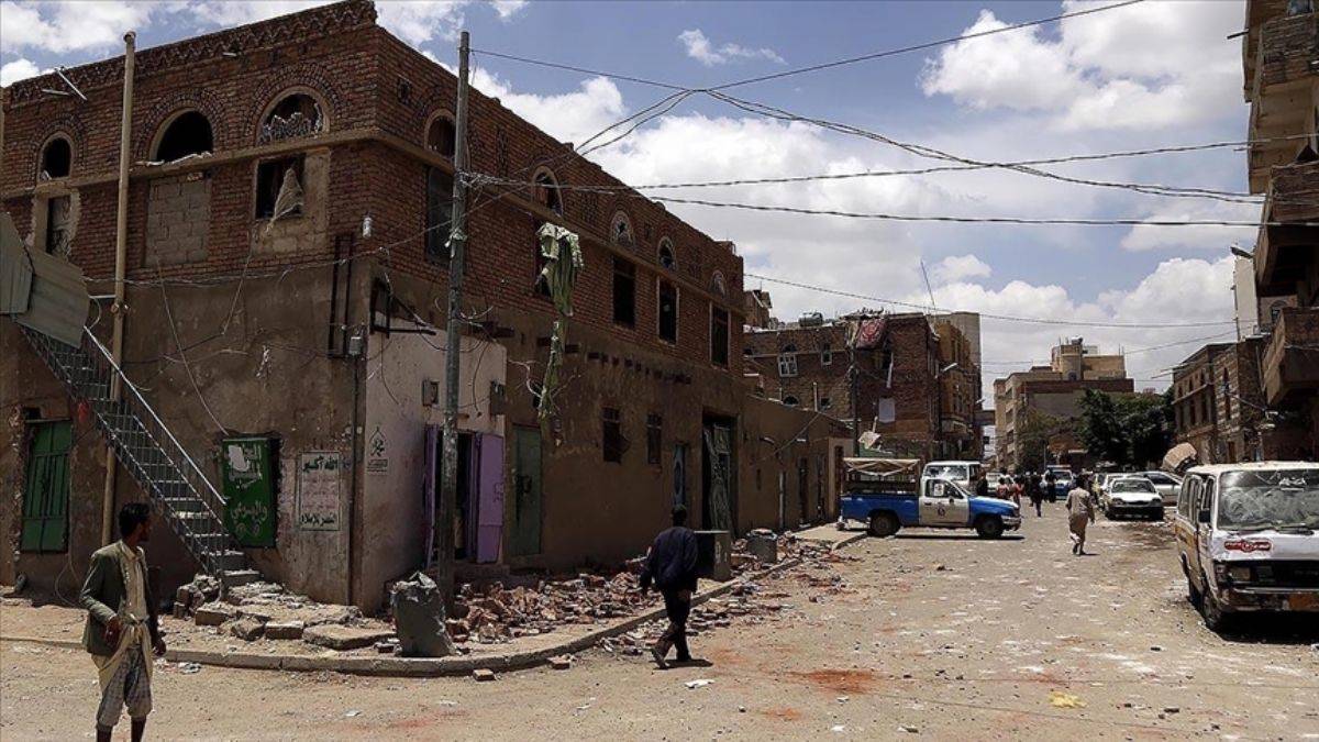Husiler 12 Yemen askerini öldürdü