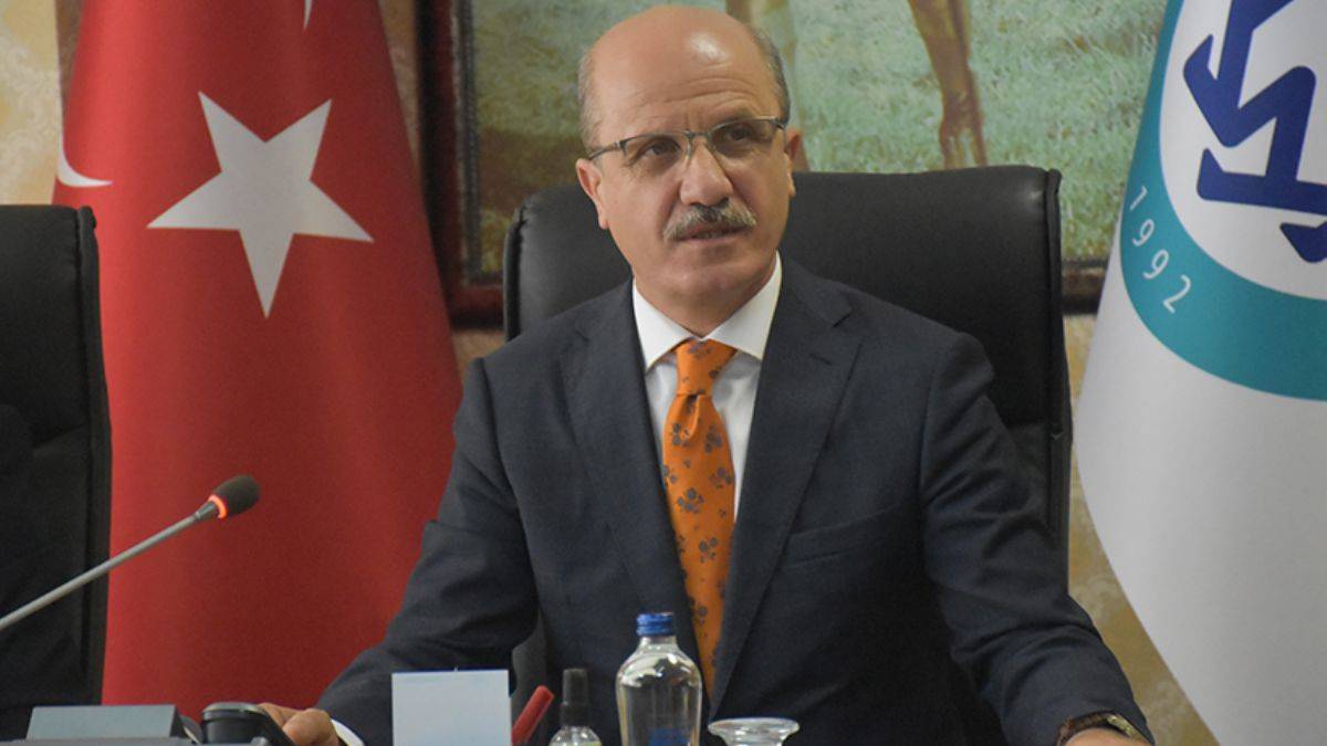 YÖK Başkanı'ndan salgın açıklaması! Üniversitelerde eğitim ve öğretim sürecek mi?