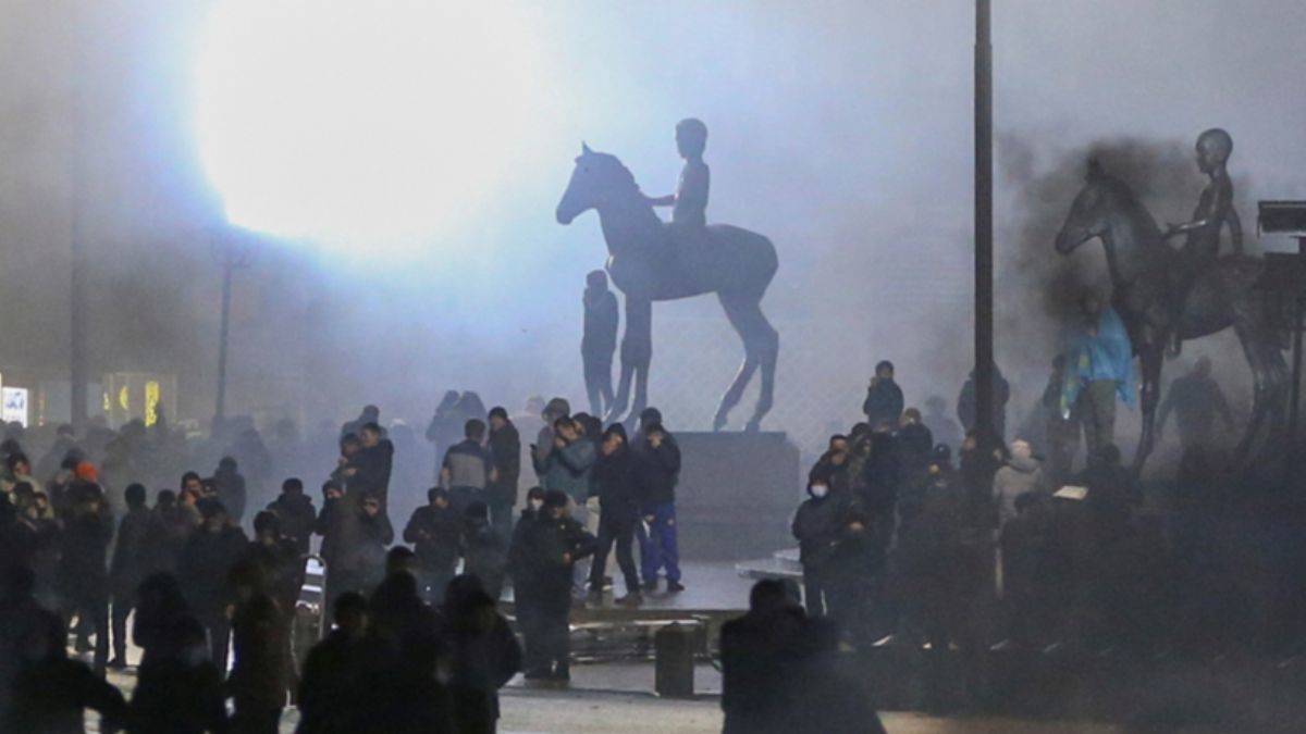 'Kazakistan'da yaşananlar Türkiye’ye darbe'