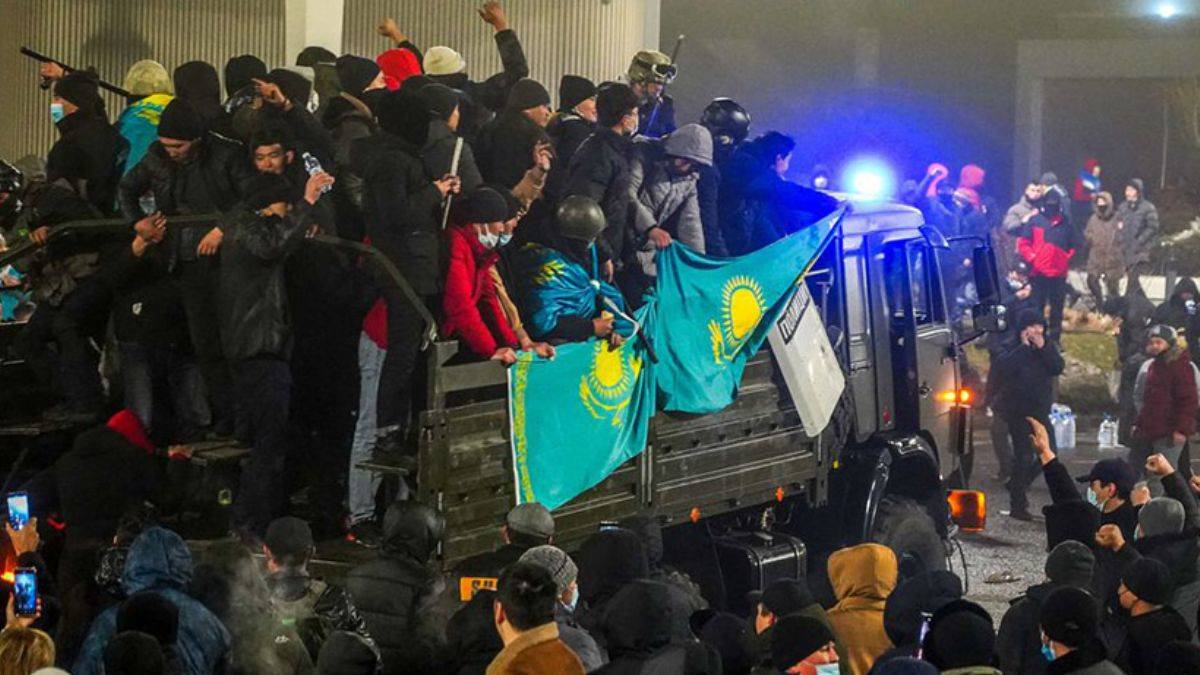 Kazakistan niçin karıştırıldı?