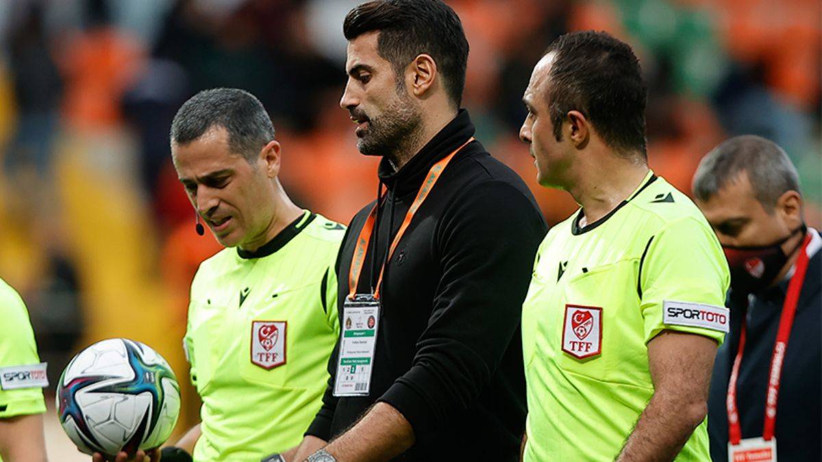 Volkan Demirel 3-1'lik yenilgiden hakem Küçük'ü sorumlu tuttu