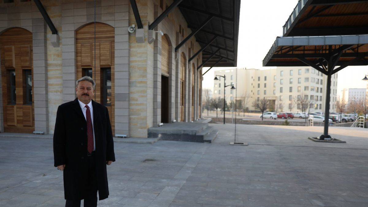 Hacı Bayram Sanık ve Evlatları Camii'nde sona yaklaşıldı