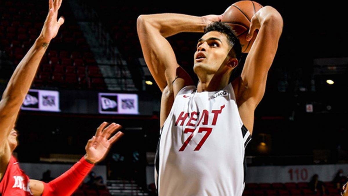 Türk basketbolcu Yurtseven, NBA tarihine geçti