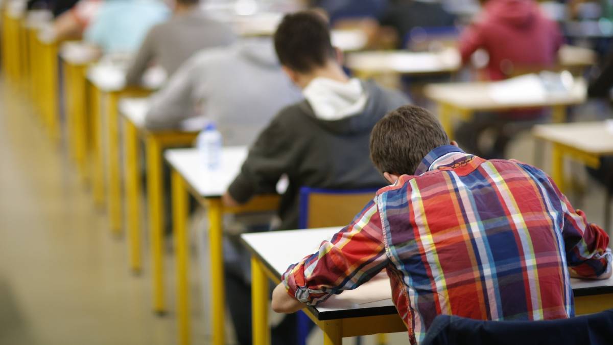 Üniversite final sınavları uzaktan mı yapılacak? Hangi üniversitelerde sınavlar uzaktan yapılacak?