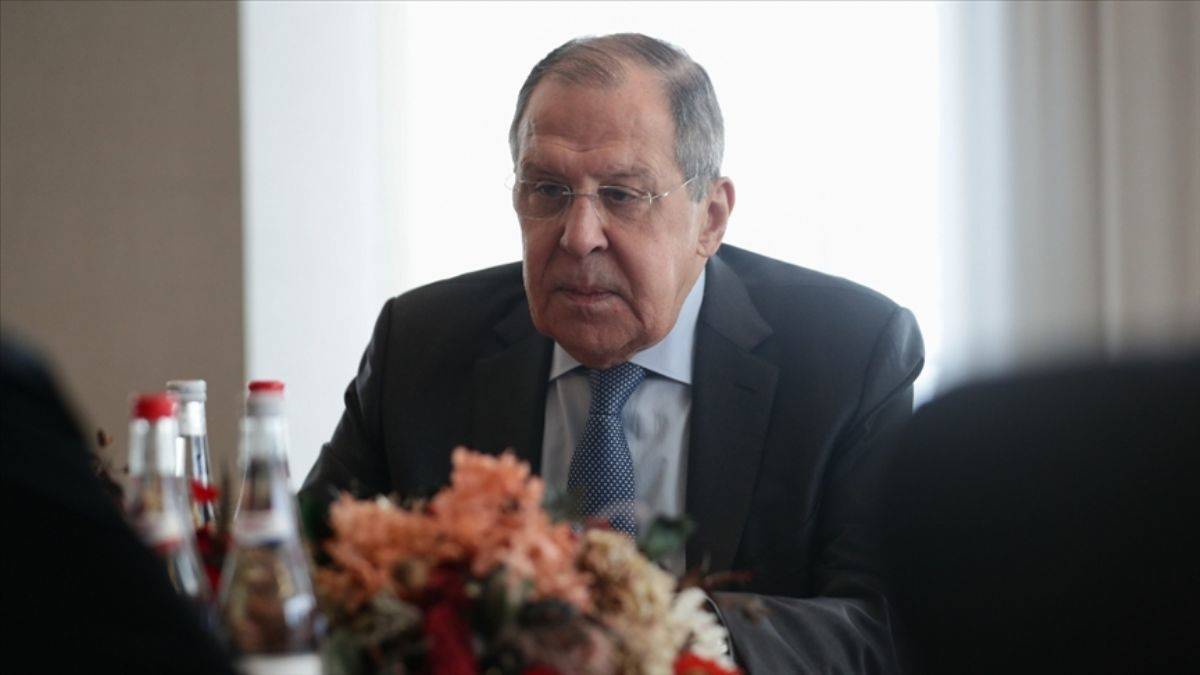 Lavrov, Çinli mevkidaşı ile Kazakistan'daki gelişmeleri değerlendirdi