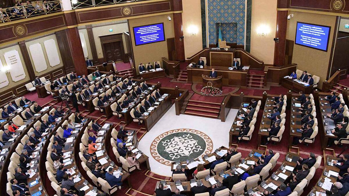 Kazakistan'ın yeni başbakanı belli oldu