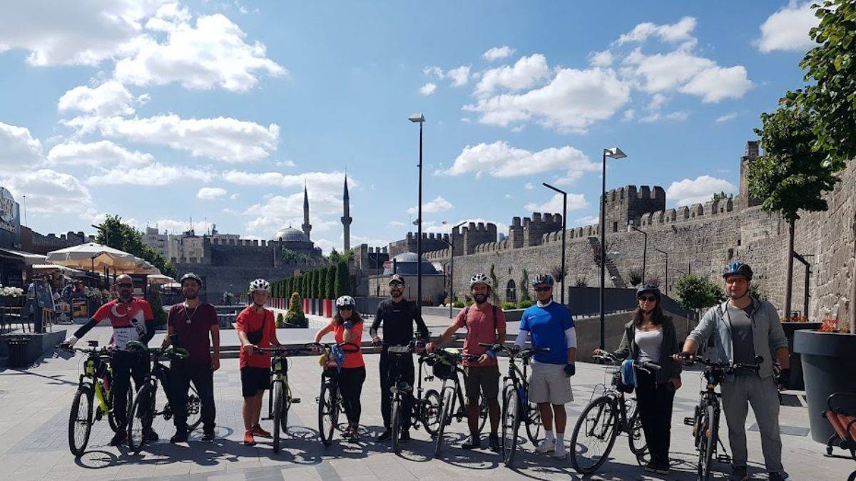 Turizm Gelirinde En Büyük Pasta Bisiklet Turizminde