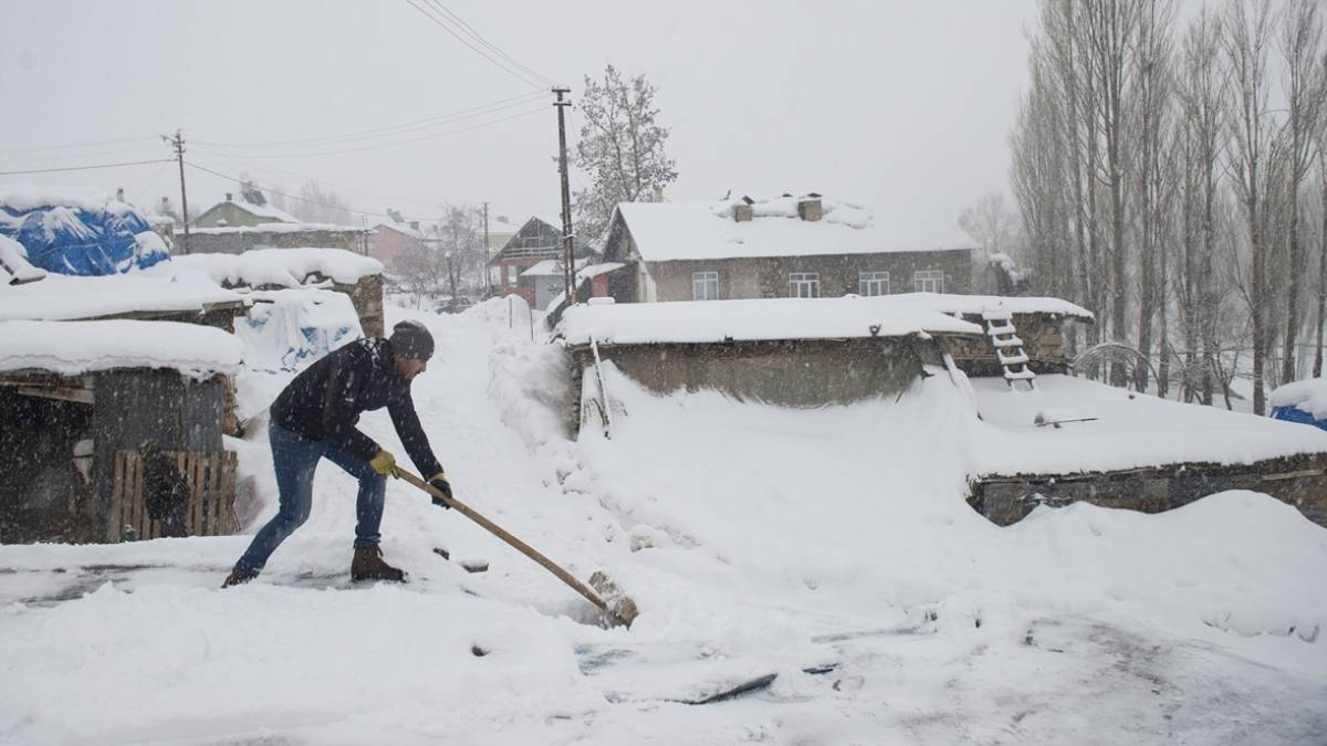 Tunceli'de 13 Ocak okullar tatil mi? Tunceli'de 13 Ocak Perşembe günü okul var mı?