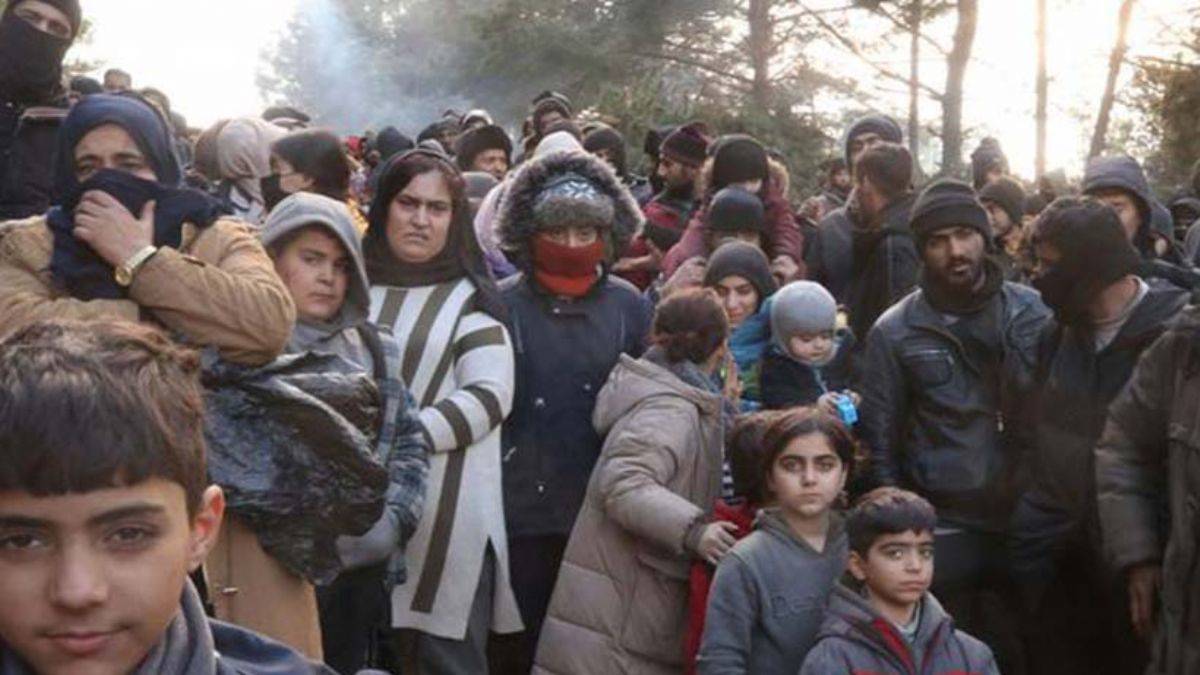 Polonya askerlerinin 240’tan fazla göçmeni öldürdüğü iddia edildi