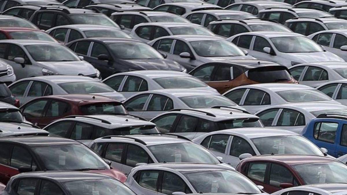 Otomobil fiyatları ne kadar düştü? Sıfır araç fiyatları ne kadar oldu? Hangi otomobillerin fiyatı düştü?