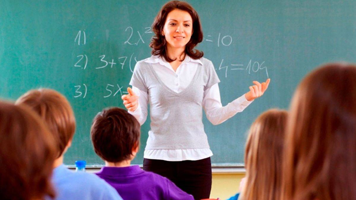 Yeni eğitim modeli devreye giriyor! Öğretmenlerin hem maaşları hem kıdemleri artacak