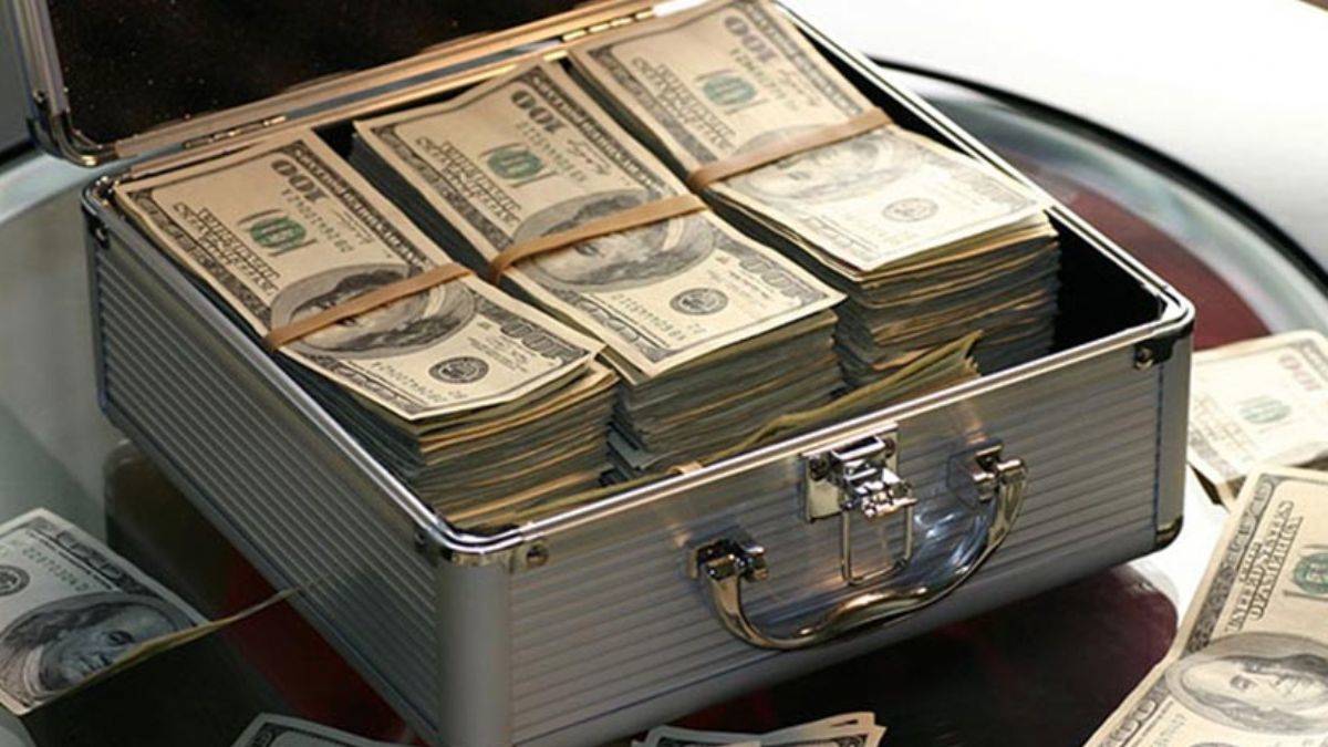 Covid-19 salgınında en zenginlerin serveti arttı