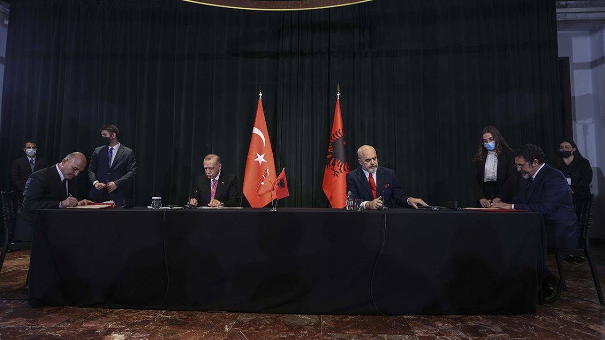 Türkiye ile Arnavutluk arasında 7 anlaşma imzalandı