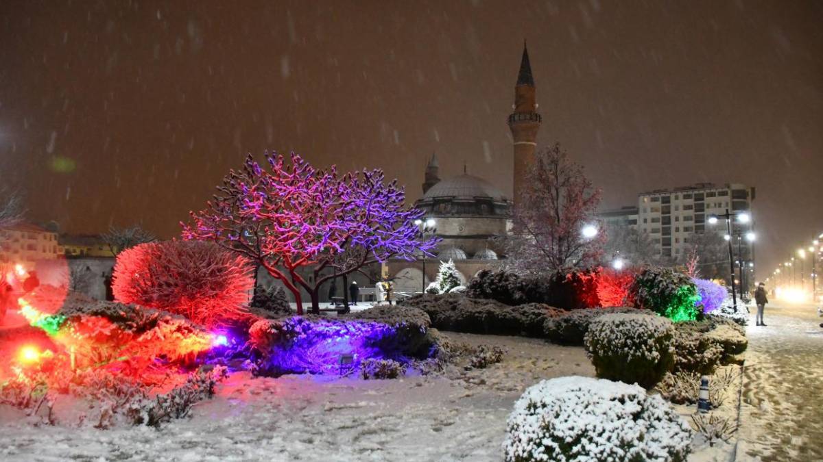 Sivas'ta yarın (19 Ocak) okullar tatil mi? Sivas'ta 19 Ocak Çarşamba okullar tatil edilir mi?