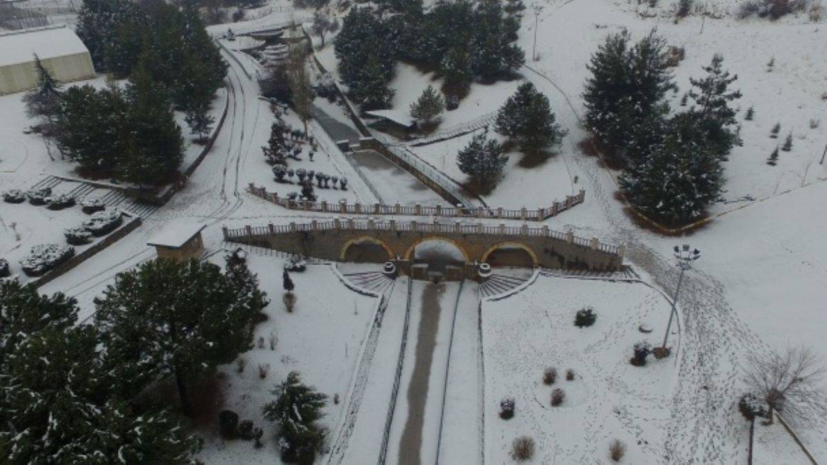 Uşak'ta yarın okullar tatil mi? 19 Ocak Uşak Valiliği kar tatili açıklaması