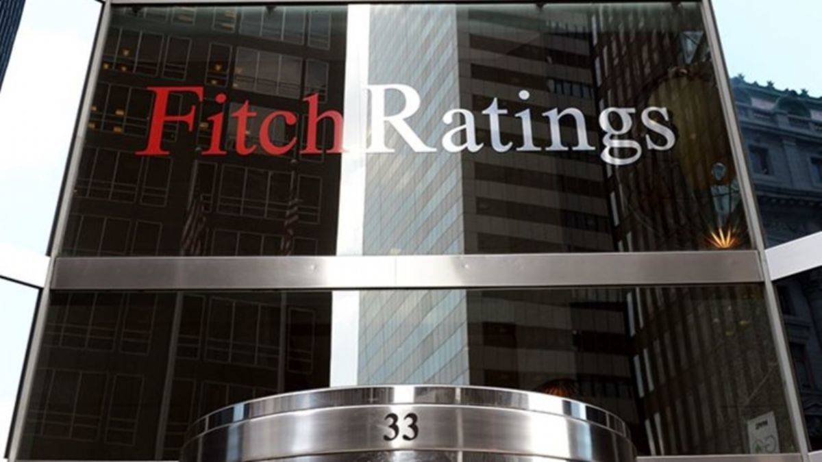 Fitch Türk piyasasına nasıl bakıyor? Petrol fiyatları nasıl seyrediyor? Fed faiz artırımı kesin mi?