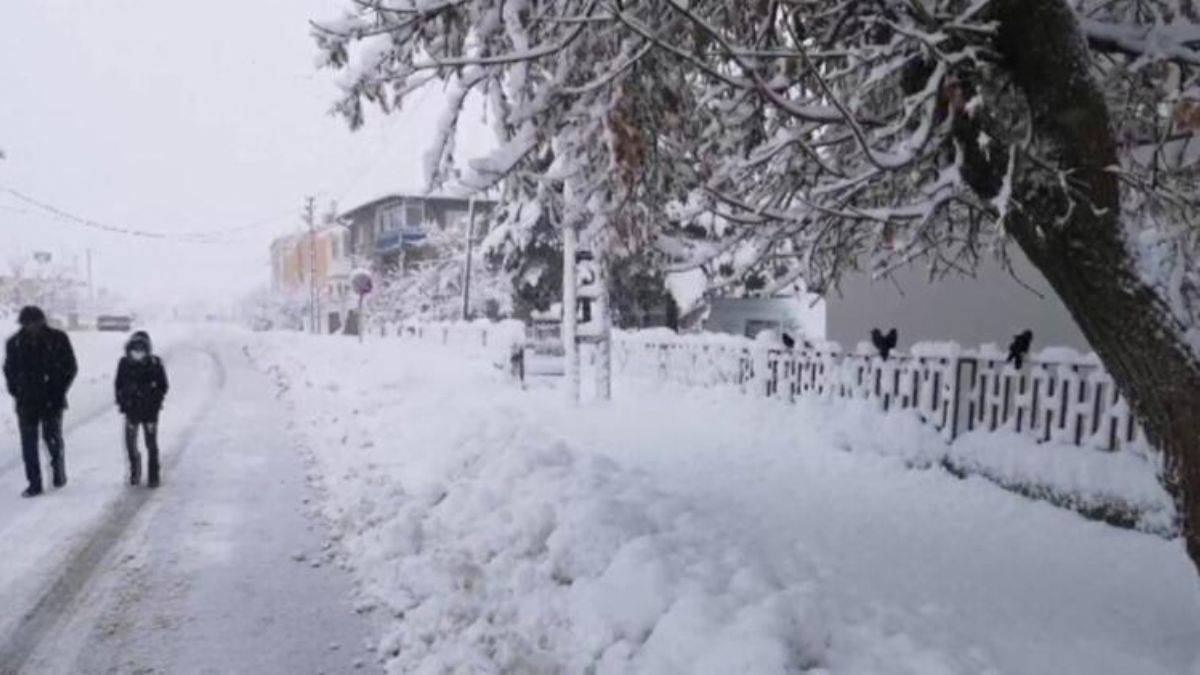 Sivas'ta okullar tatil mi? Sivas'ta yarın okullar tatil mi?