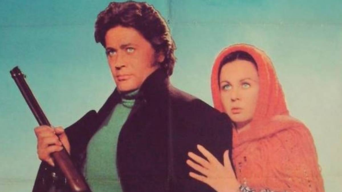 Cüneyt Arkın gözyaşlarına boğuldu: ''Fatma Girik benim can yoldaşımdı''