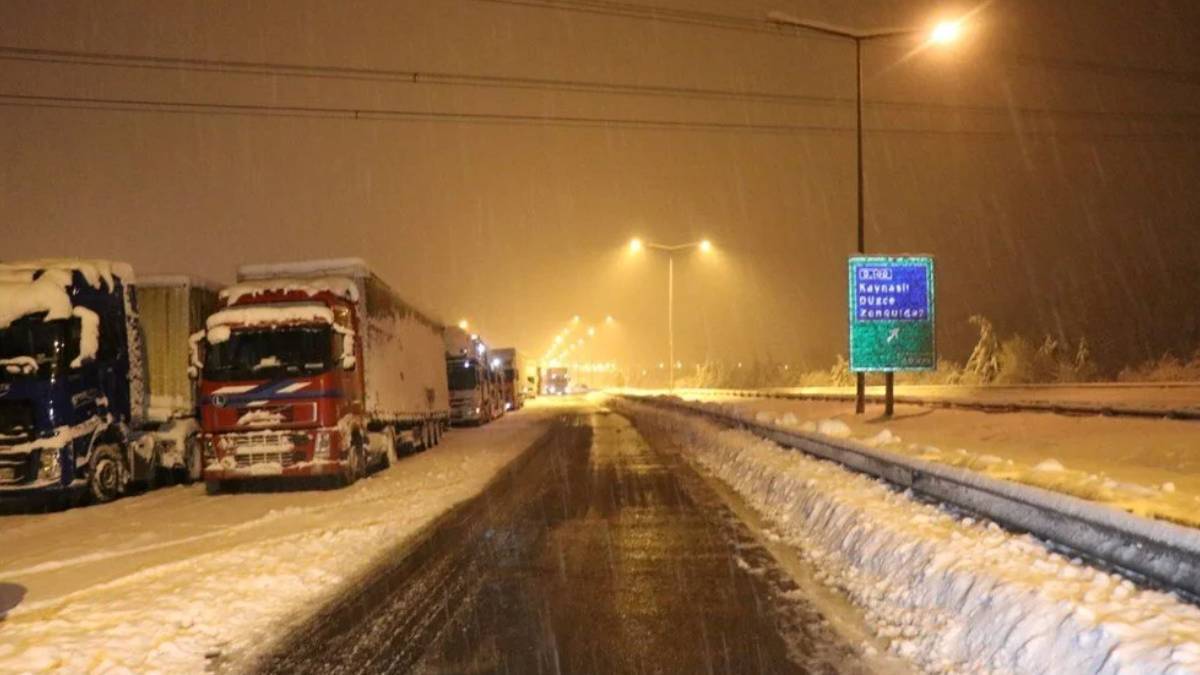 İstanbul-Ankara yolu kapalı mı? D-100 TEM Ankara-İstanbul yönü açıldı mı?