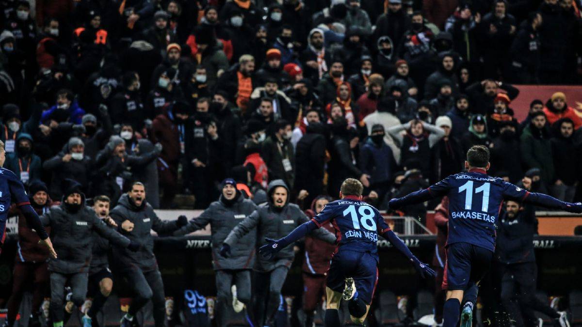 Onur Nizamoğlu, Galatasaray - Trabzonspor derbisini değerlendi: Bir kilometre taşı daha